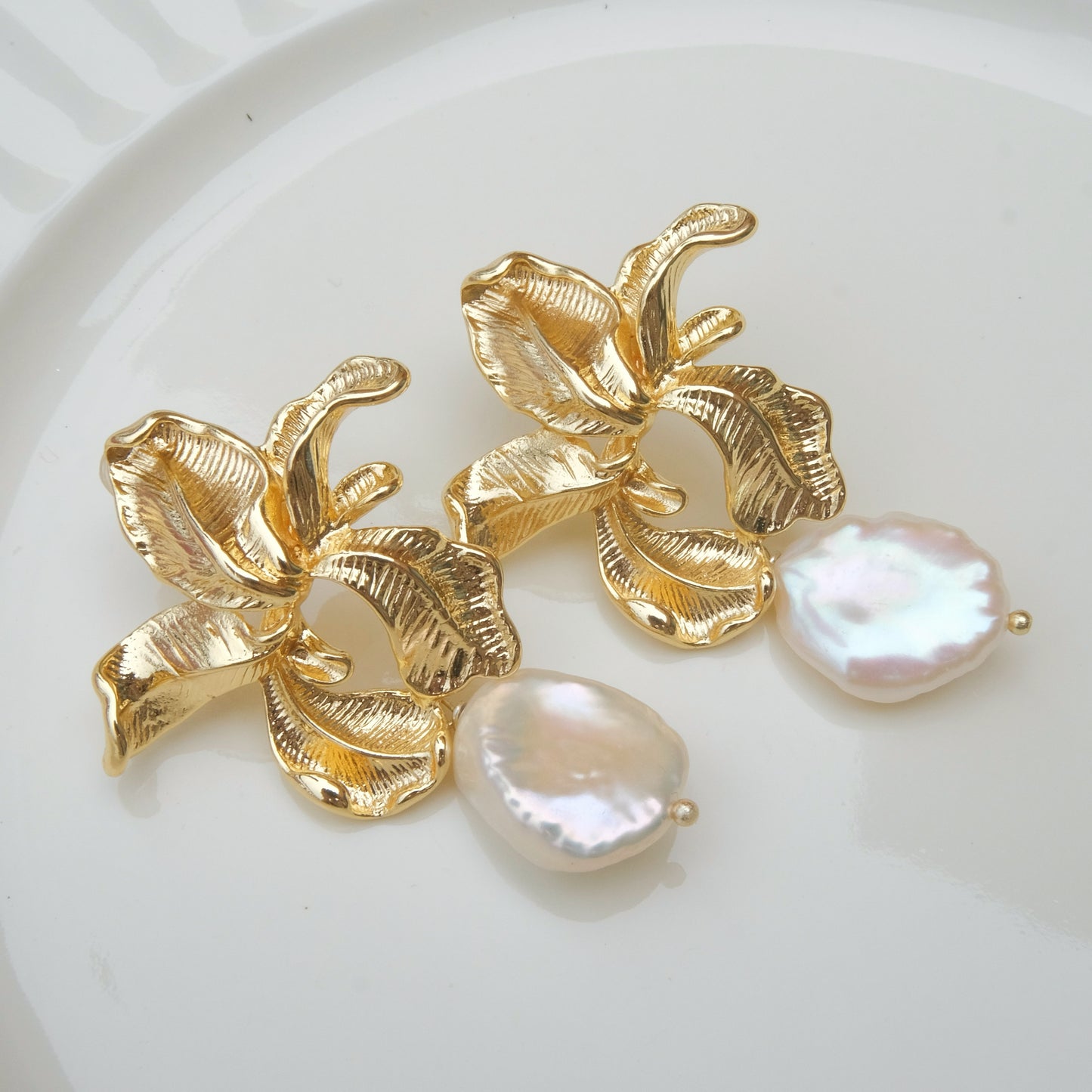 【夏セール10％off】【14kgf】「Iris×バロックパール」ピアス·イヤリング交換可 天然真珠 大ぶり ゴールド sv925製ピアスポスト