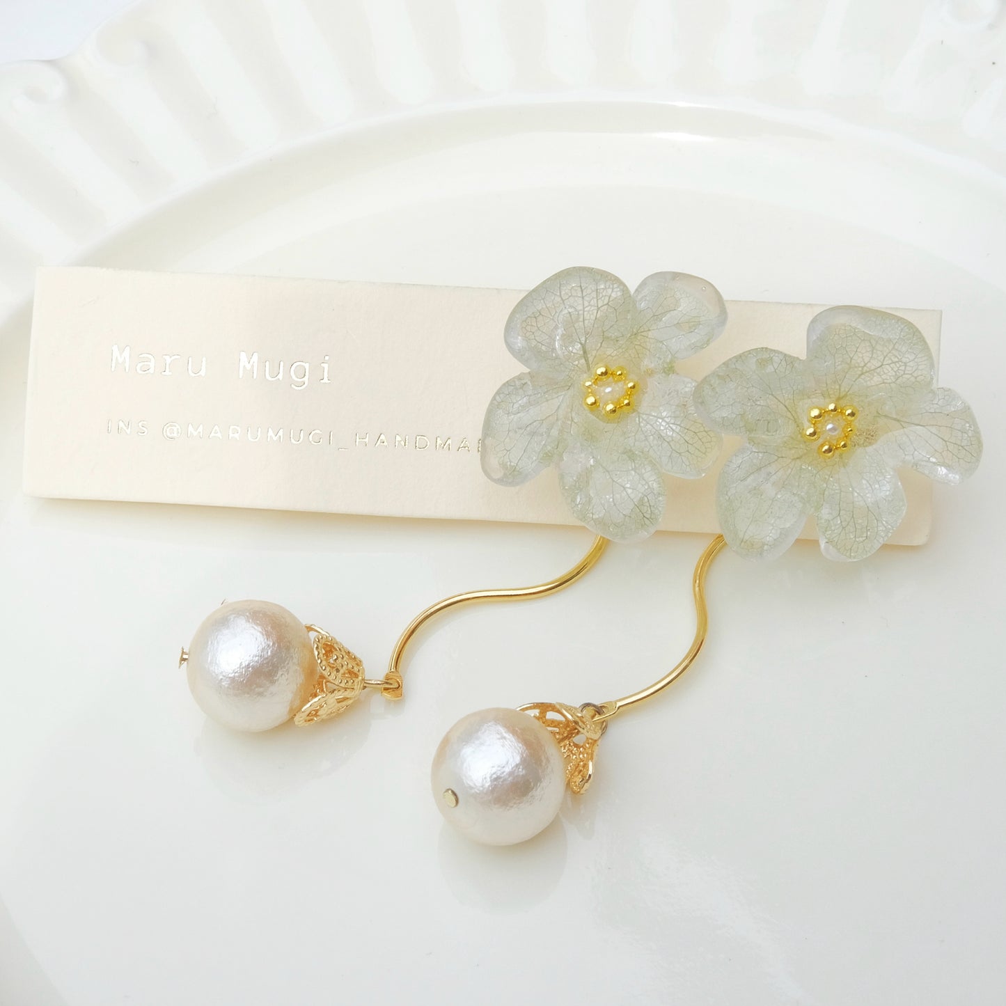 【夏セール10%off】透明感 風そよぐ紫陽花 ×しずく［2wayロングピアス・イヤリング交換可］