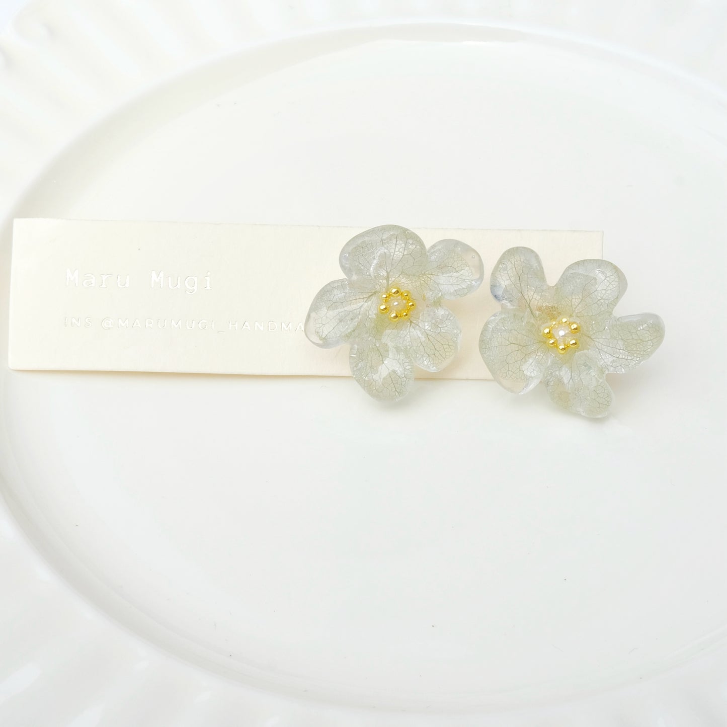 【夏セール10%off】透明感 風そよぐ紫陽花 ×しずく［2wayロングピアス・イヤリング交換可］