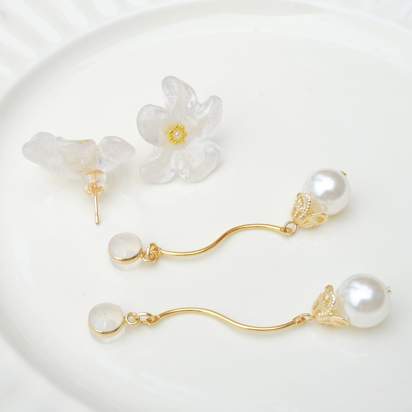 【夏セール10%off】透明感 風そよぐ紫陽花 ×しずく［2wayロングピアス・イヤリング交換可］