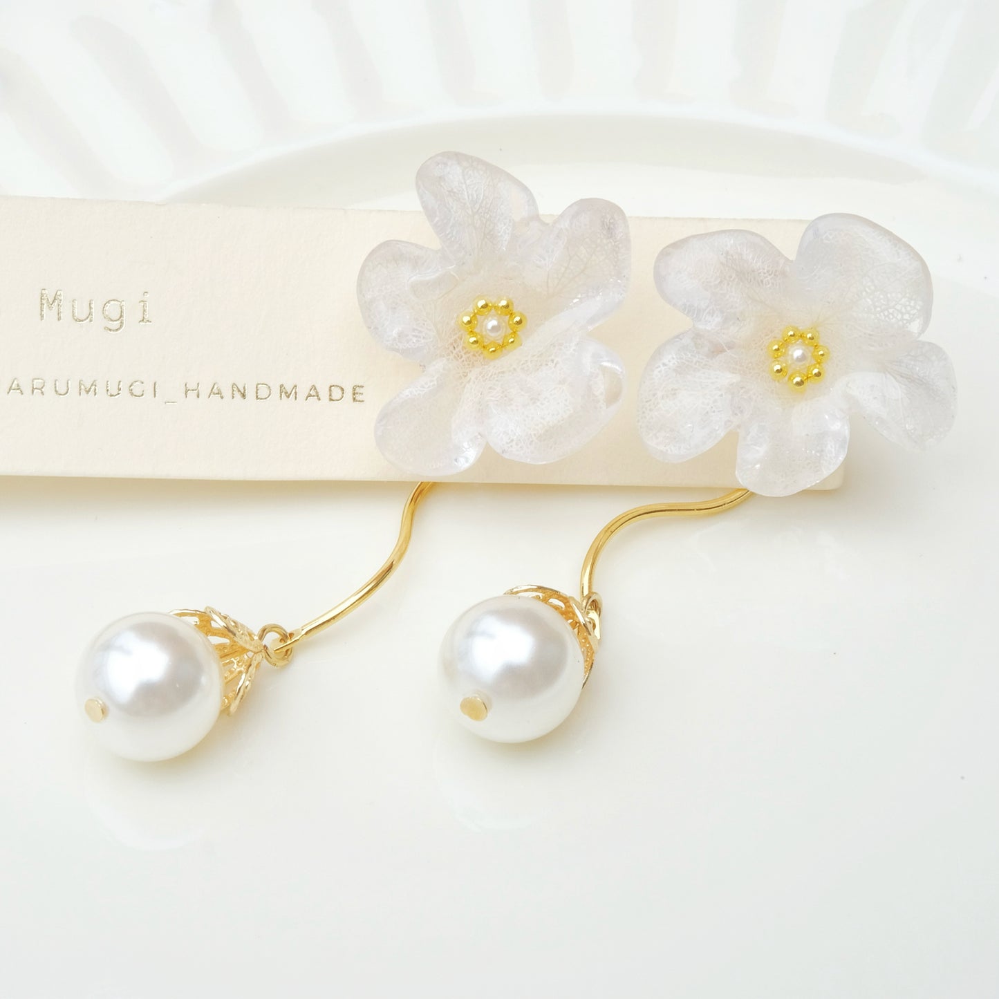 【夏セール10%off】透明感 風そよぐ紫陽花 ×しずく［2wayロングピアス・イヤリング交換可］