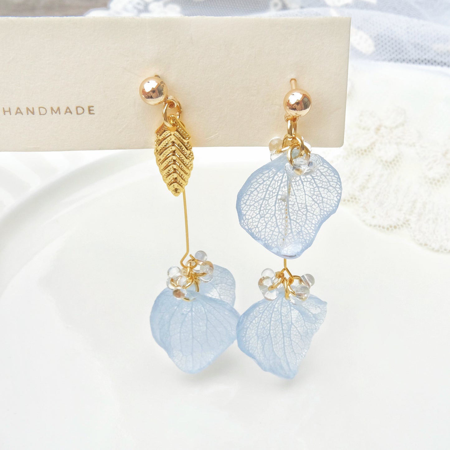【夏🧊セール10%off】14kgf🩵風に揺れる水色の紫陽花ピアス・イヤリング交換可 ふんわり