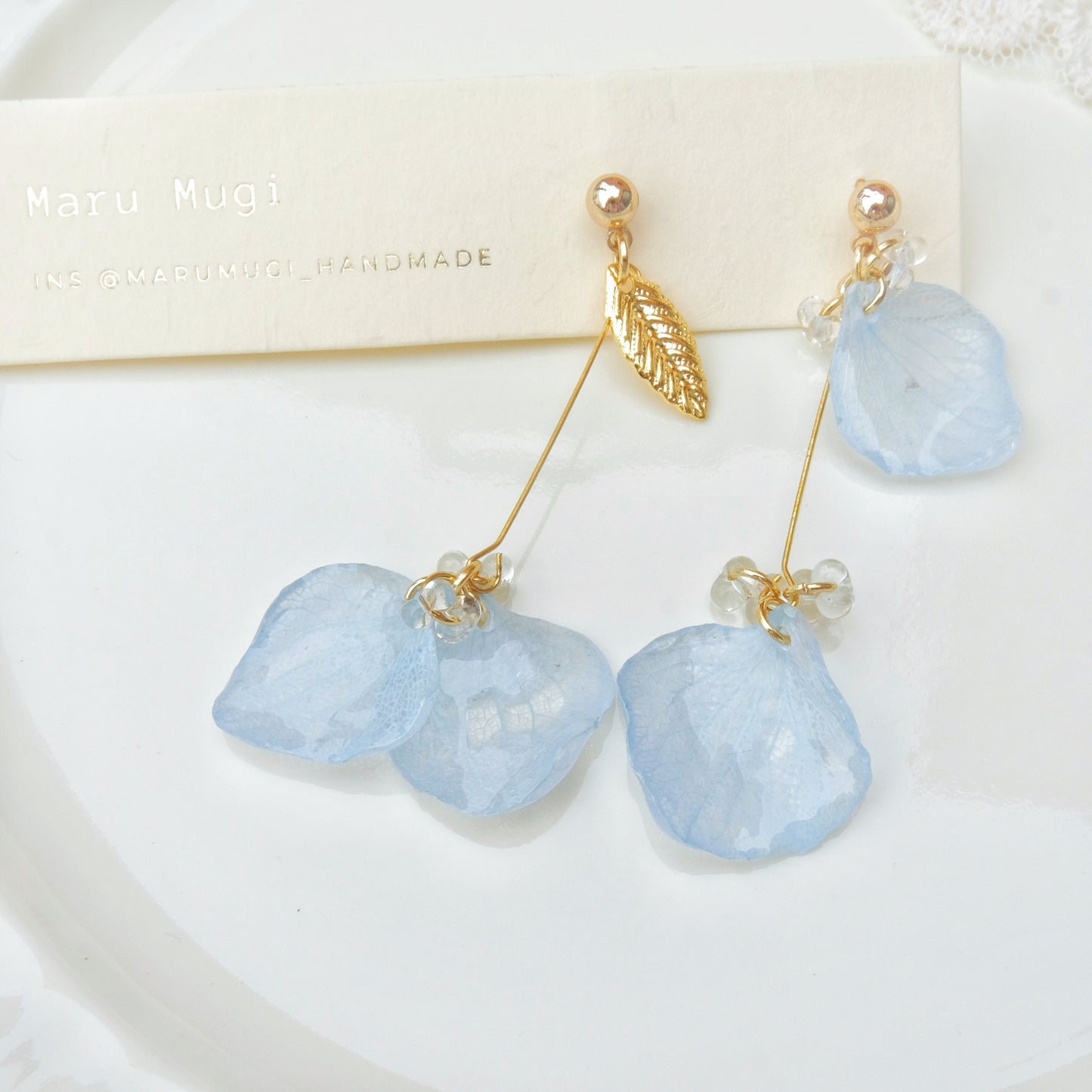 【夏🧊セール10%off】14kgf🩵風に揺れる水色の紫陽花ピアス・イヤリング交換可 ふんわり