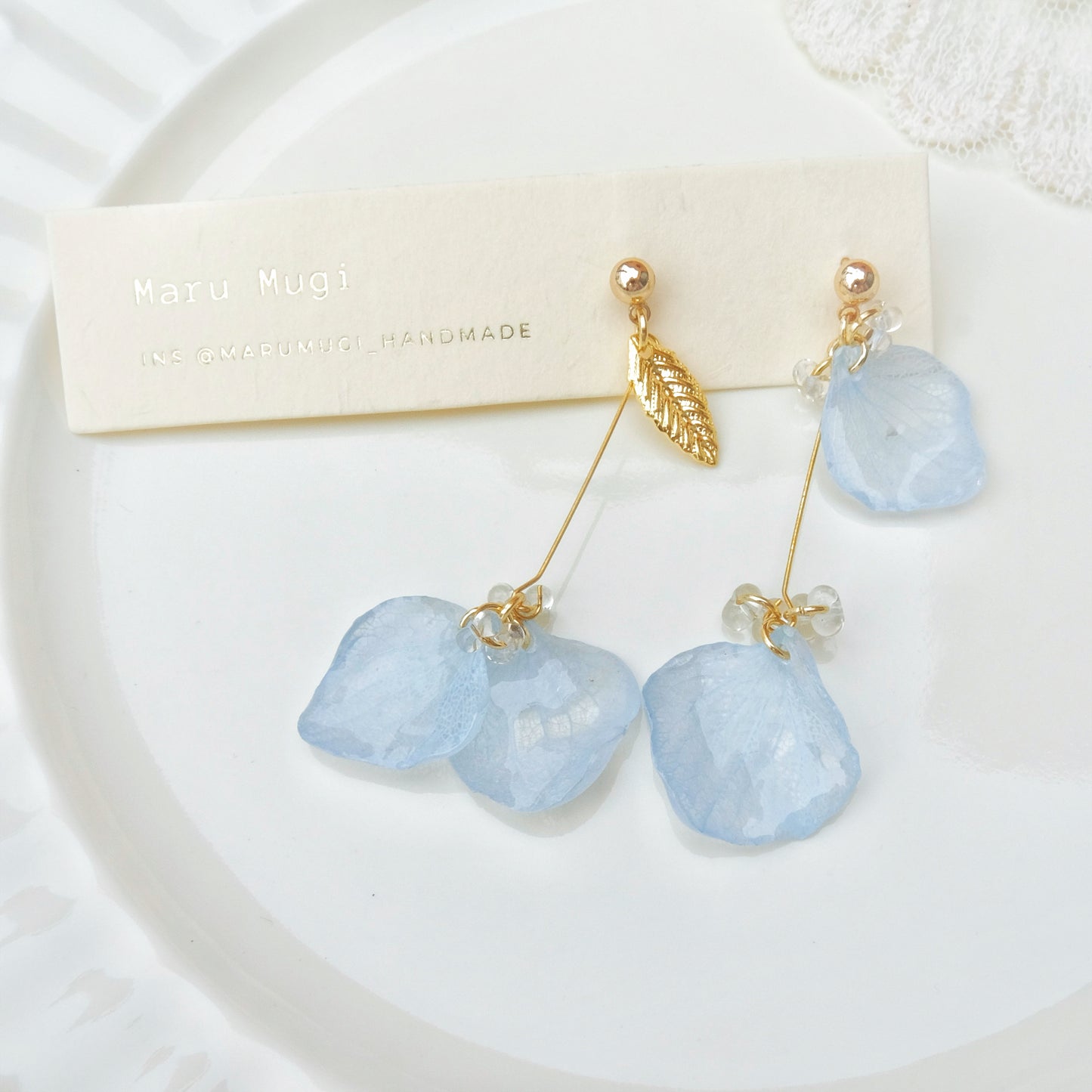 【夏🧊セール10%off】14kgf🩵風に揺れる水色の紫陽花ピアス・イヤリング交換可 ふんわり