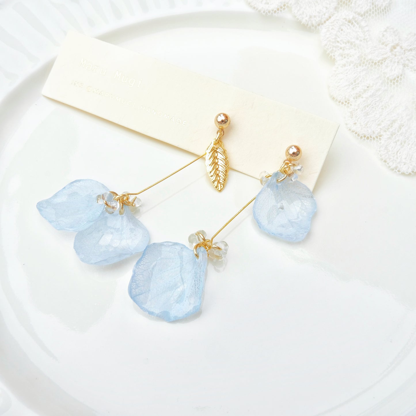 【夏🧊セール10%off】14kgf🩵風に揺れる水色の紫陽花ピアス・イヤリング交換可 ふんわり