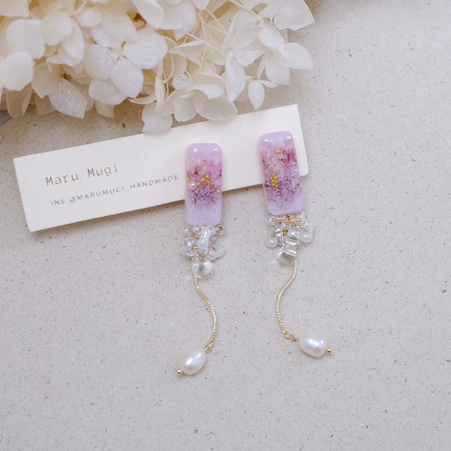 現品❀ドライフラワーロングピアス✿（イヤリングにも変更可）