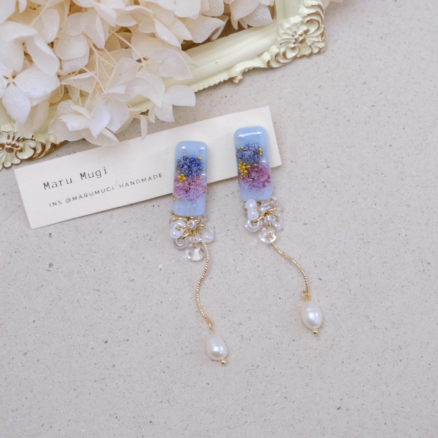 現品❀ドライフラワーロングピアス✿（イヤリングにも変更可）