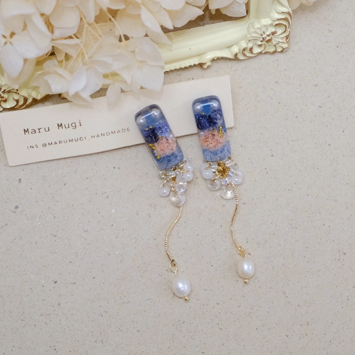 現品❀ドライフラワーロングピアス✿（イヤリングにも変更可）