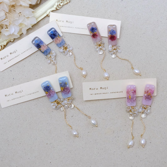 現品❀ドライフラワーロングピアス✿（イヤリングにも変更可）