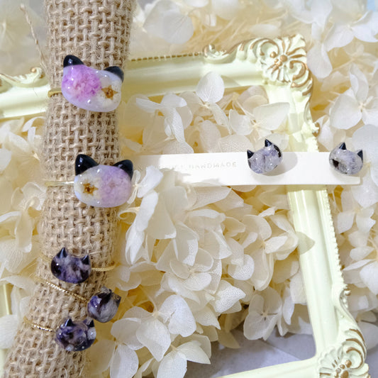現品「 ねこ ꉂ ･ ･ × 花」リング･ピアス(イヤリングにも変更可)