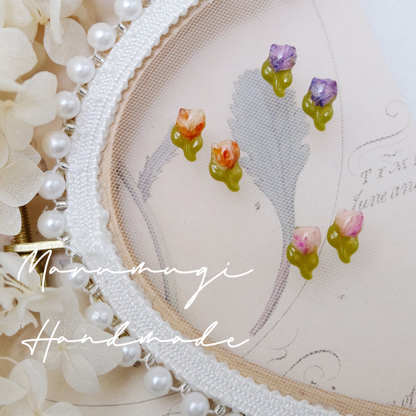 現品 ミニチューリップ🌷のピアス （イヤリングにも変更可）