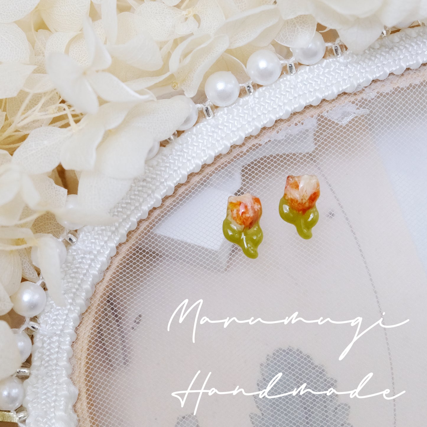 現品 ミニチューリップ🌷のピアス （イヤリングにも変更可）