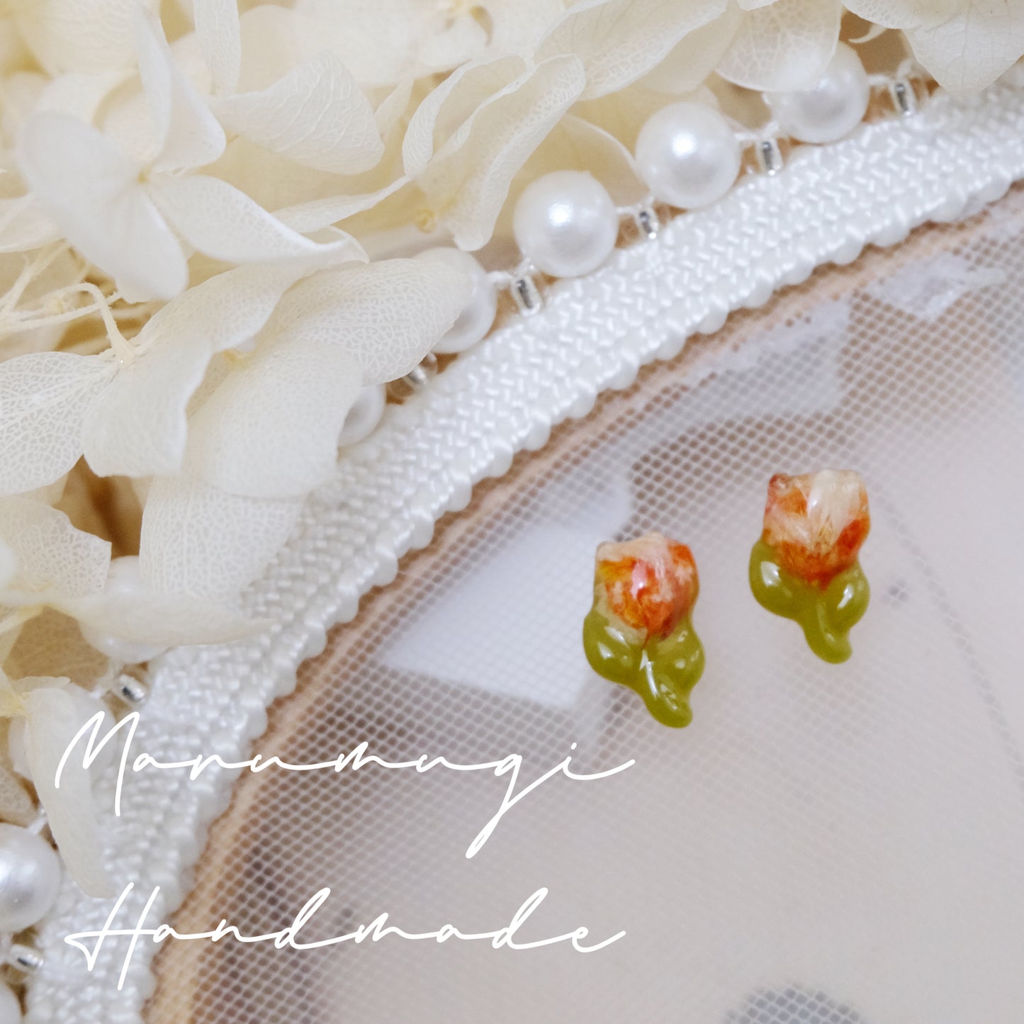 現品 ミニチューリップ🌷のピアス （イヤリングにも変更可）