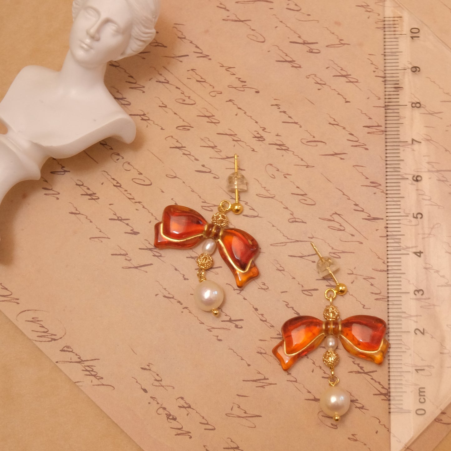 現品 レトロ・蝶結び×淡水パールピアス（イヤリングにも変更可）