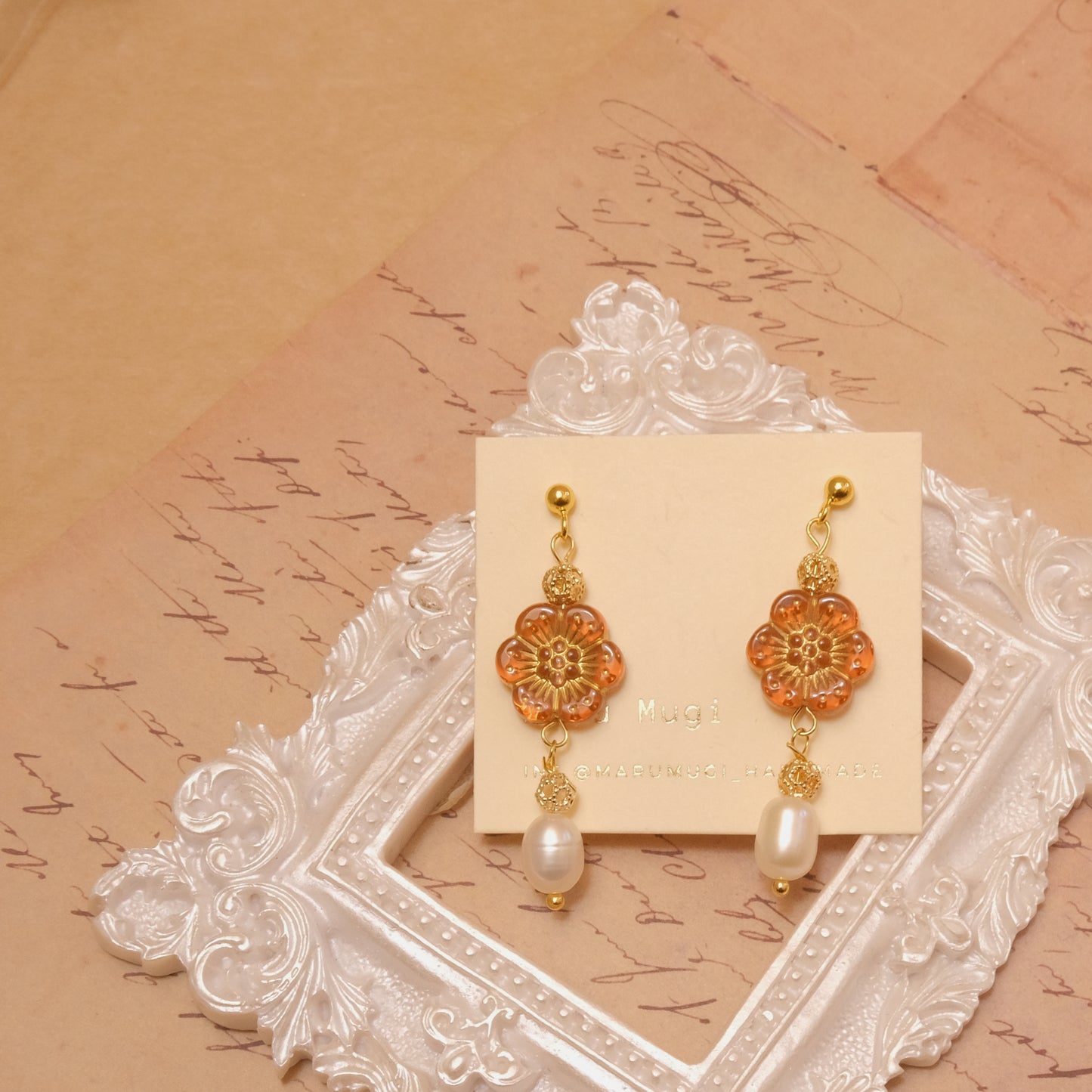 現品　レトロ・花❀×淡水パールピアス🍂(イヤリングにも変更可)