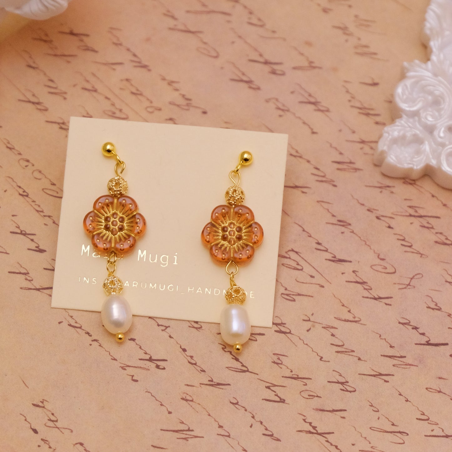 現品　レトロ・花❀×淡水パールピアス🍂(イヤリングにも変更可)