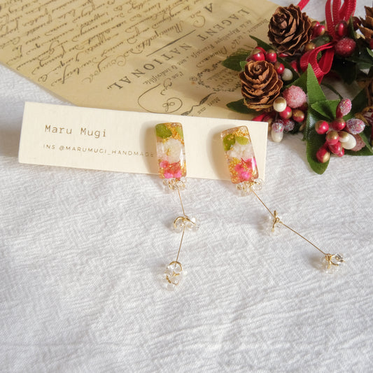現品　「花と雫」ピアス(イヤリングにも変更可)