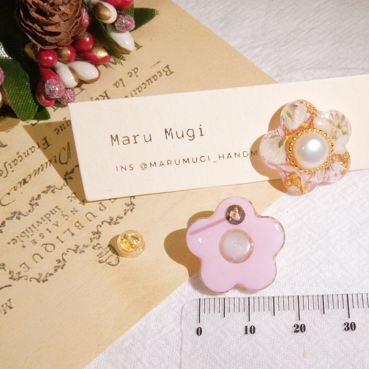 現品小花×パールピアス(イヤリング変更可)　小花×金箔フープピアス