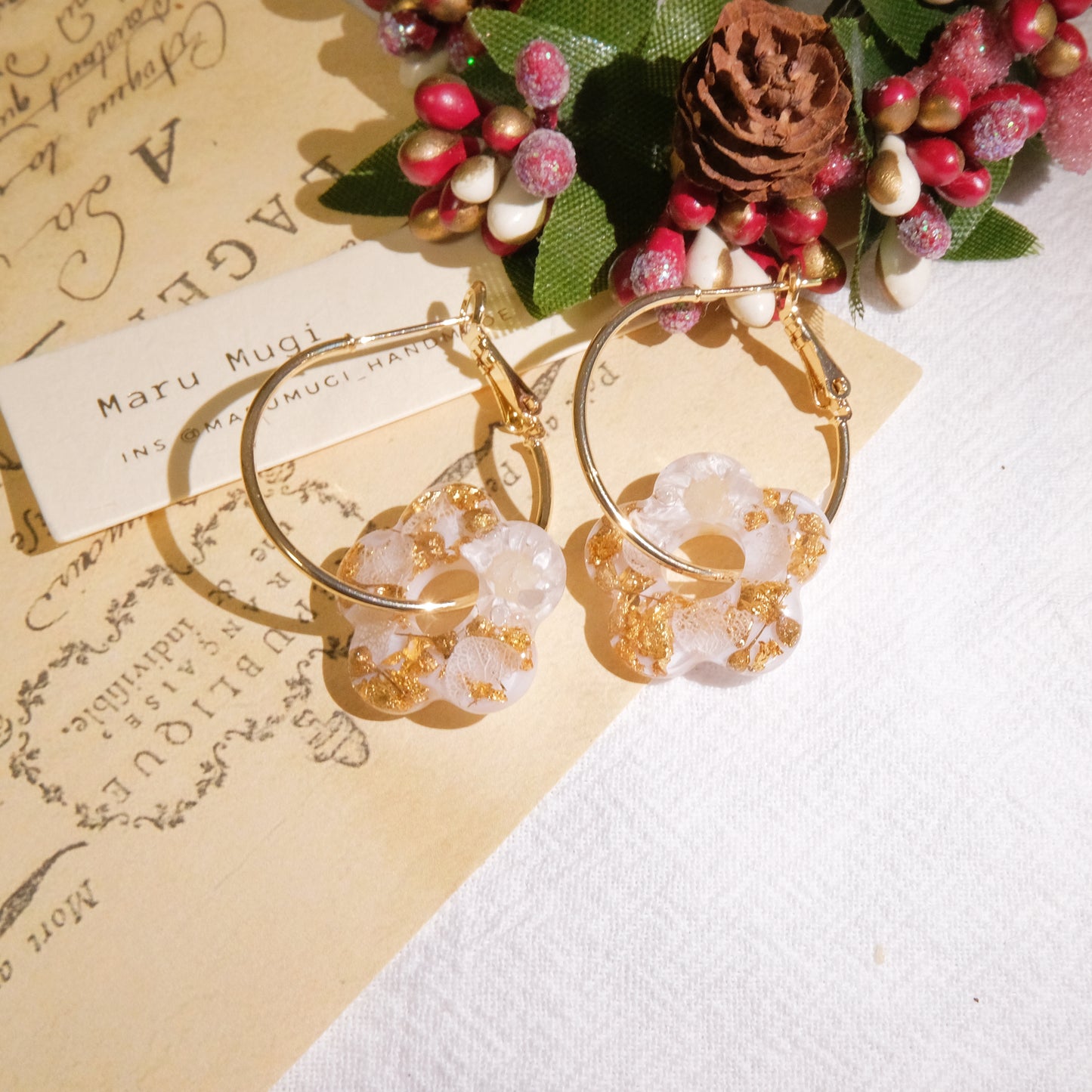 現品小花×パールピアス(イヤリング変更可)　小花×金箔フープピアス