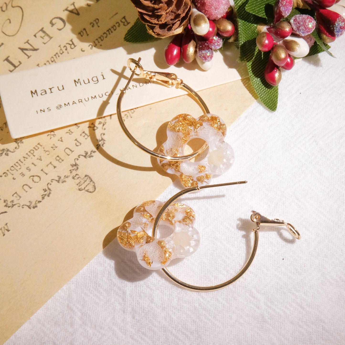 現品小花×パールピアス(イヤリング変更可)　小花×金箔フープピアス