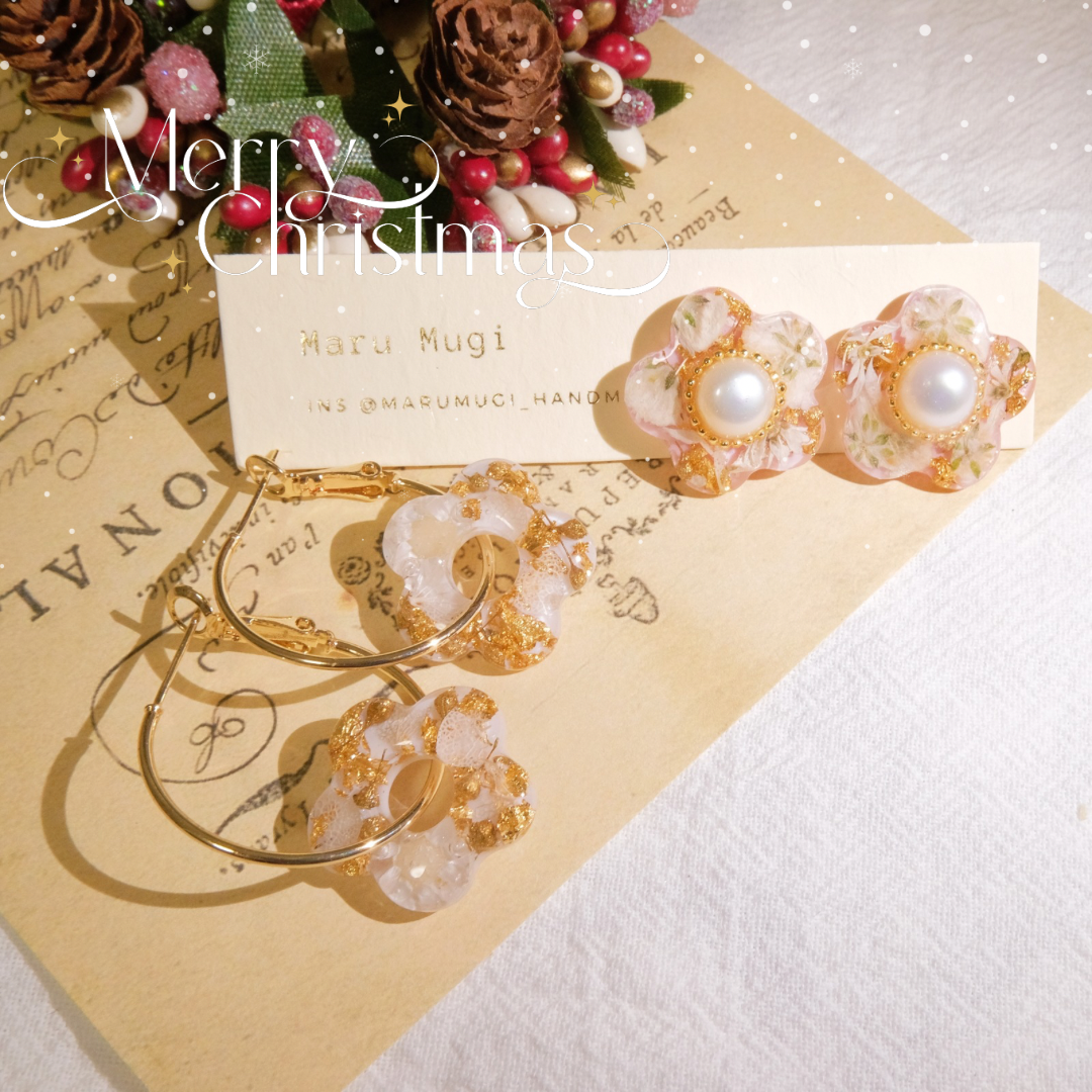 現品小花×パールピアス(イヤリング変更可)　小花×金箔フープピアス