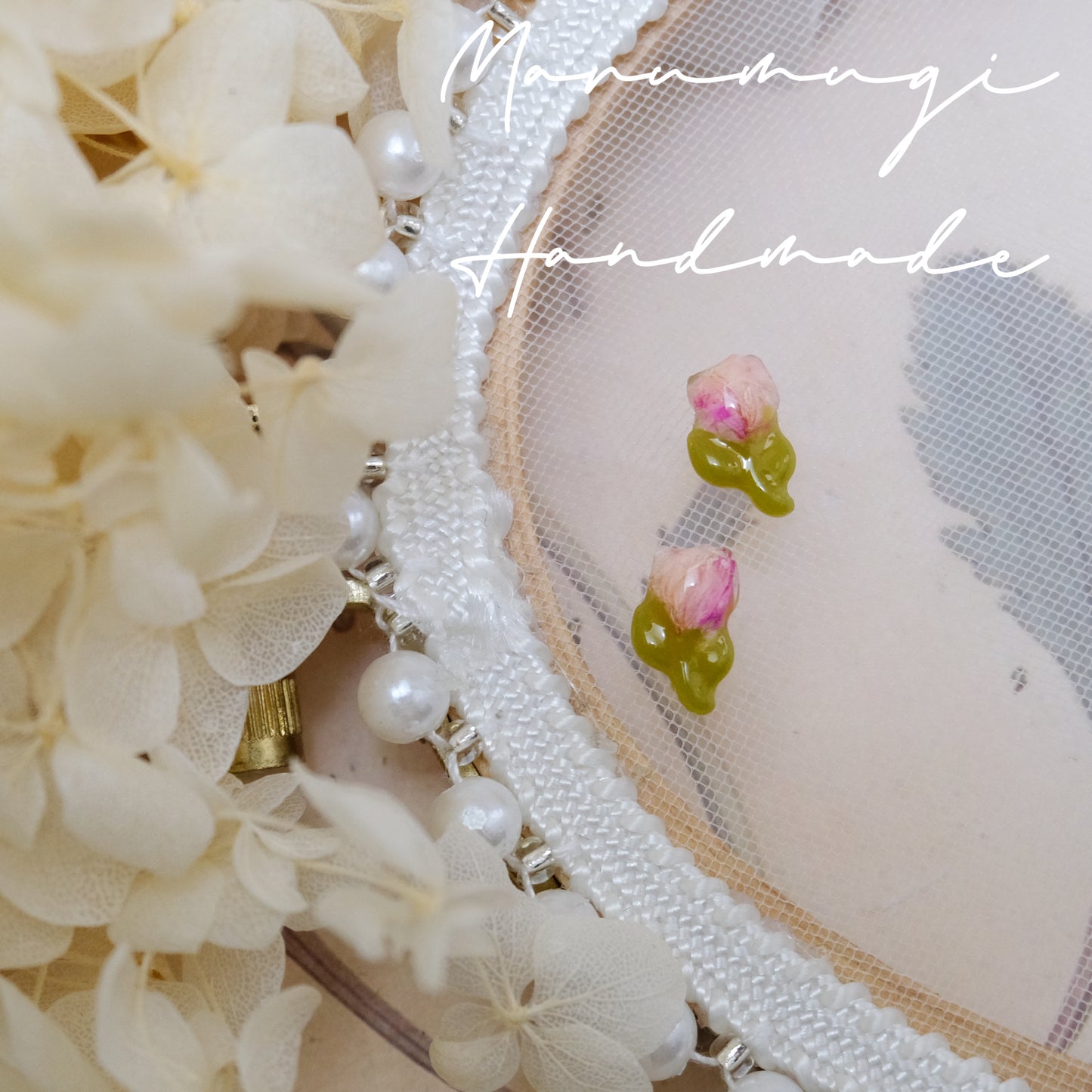 現品 ミニチューリップ🌷のピアス （イヤリングにも変更可）
